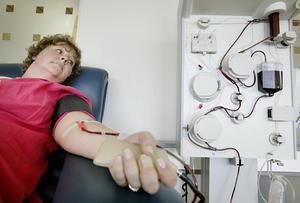 Bloedbank Sanquin gaat genezen coronapatiënten die positief zijn getest oproepen om bloedplasma af te staan. Met de antistoffen kunnen -als onderzoek positieve resultaten oplevert- ernstig zieke coronapati:enten worden behandeld. beeld ANP, Koen Suyk