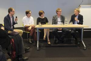 V.l.n.r.: Ds. Marco Visser, Mart Jan Luteijn, ds. Barbara de Groot, ds. Jan Offringa en dr. Ad van Nieuwpoort. beeld RD
